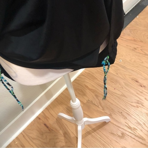 SKIRTED swimsuit bottom with adjustable side ruching. Size XL - Picture 4 of 8